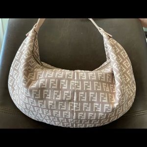 Authentic Fendi Pink Hobo Zucchino Bag Purse